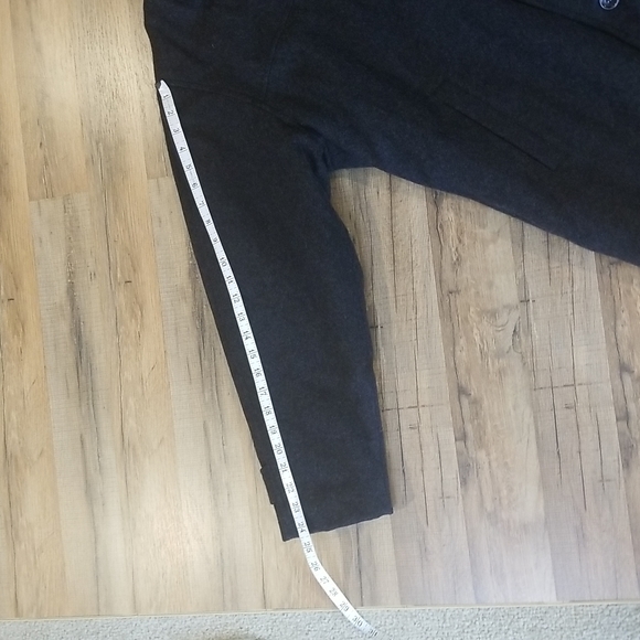 ABERDEEN COLLECTION 80% Wool Gray Overcoat - Picture 15 of 15